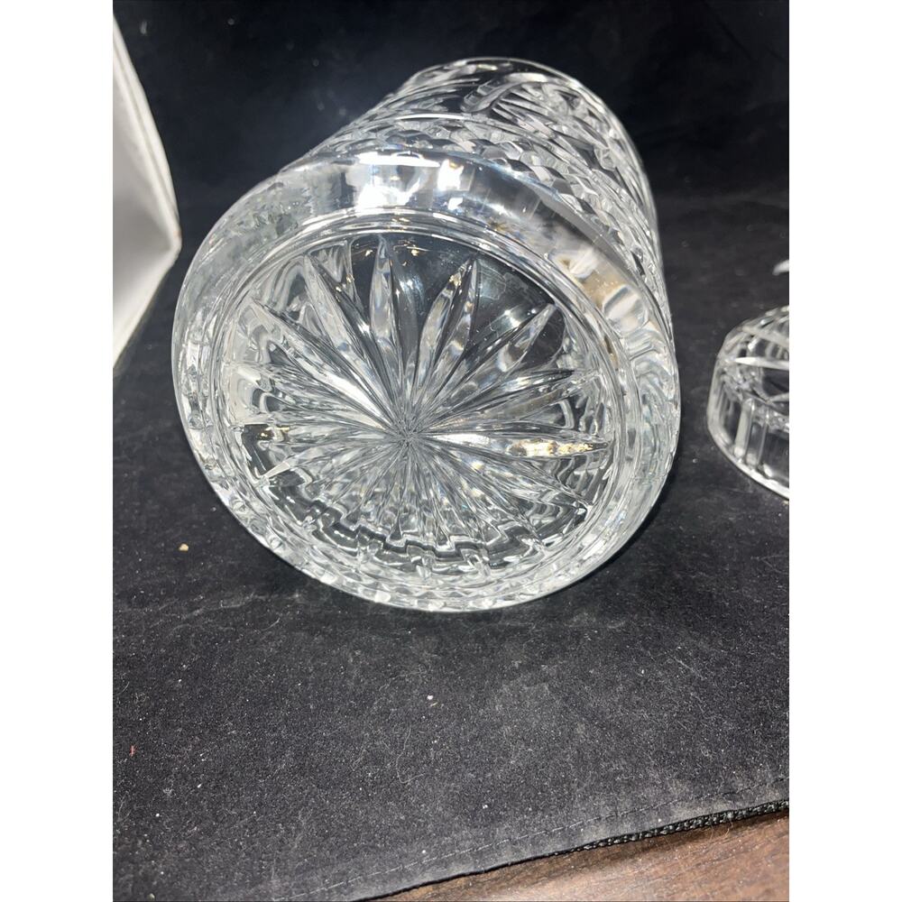 St. George Crystal - 24% Lead Crystal Sparkling Georgeous Biscuit Barrel & Lid - Picture 7 of 7